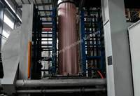 Machine de moulage par extrusion-soufflage pour la production interne et la R&D indépendante de lignes de production de bureaux et de chaises en plastique HDPE de 1,3 x 1,3 m