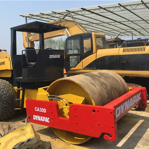 Offre Exclusive : Rouleau Vibratoire à Pneus Monocylindre Dynapac CA30d d'Occasion avec Moteur Cummins - Product Image 6