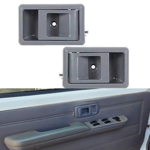 Accessoires <span class=keywords><strong>de</strong></span> voiture YBJ Poignées <span class=keywords><strong>de</strong></span> <span class=keywords><strong>porte</strong></span> intérieures 69205-10040 R 69206-10040 L pour Land Cruiser LC70 76 78 2007-2021 LC79 Poignée <span class=keywords><strong>de</strong></span> <span class=keywords><strong>porte</strong></span> intérieure - Product Image 1