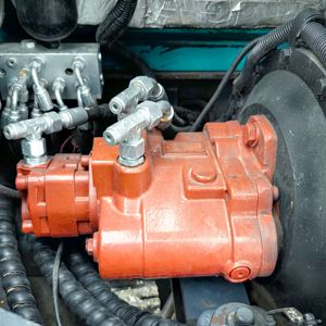 Diseño original Horas DE TRABAJO bajas Sunward SWE70E SWE80E 7ton 8ton 6ton Excavadora pequeña usada - Product Image 6