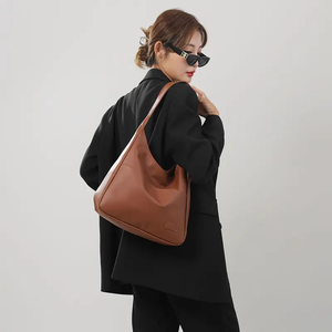 Bolso de Hombro Moderno y Versátil, Nuevo Bolso de Mano Simple de Gran Capacidad para Uso Diario, Bolso Bandolera de Color Sólido para Viajar - Product Image 5