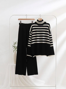 Commercio all'ingrosso a <span class=keywords><strong>collo</strong></span> <span class=keywords><strong>alto</strong></span> da <span class=keywords><strong>donna</strong></span> a righe lavorate a maglia 2 pezzi Set Pullover invernale a <span class=keywords><strong>collo</strong></span> <span class=keywords><strong>alto</strong></span> maglione Set maglione da <span class=keywords><strong>donna</strong></span> - Product Image 4