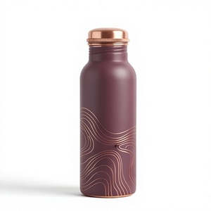 Botella de Cobre Puro con Recubrimiento de Esmalte y Diseño de Logotipo Personalizado, Base de Ciruela, Líneas de Contorno, Patrón Ayurvédico, Bebedero para Bienestar, OEM ODM - Product Image 1