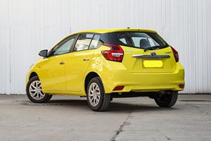 สภาพดี ขายดี รถยนต์โตโยต้า วีออส FS 1.5L CVT แฮทช์แบ็ก ปี 2021 รุ่นเอนจอย ดีด์ ให้สมรรถนะที่มั่นคงและค่าใช้จ่ายในการขับขี่ต่ำ - Product Image 4