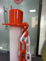 PK2 2 pièces DIY OEM Fabriqué en Chine Ensemble de 5M de chaînes de délimitation de circulation, cônes de signalisation en plastique avec base remplissable, réglables pour la sécurité et le stationnement