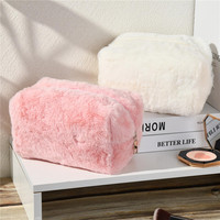 Trousse de maquillage mignonne en peluche rose blanche trousse de toilette organisateur de pinceaux de maquillage moelleux trousse de maquillage gonflée pour femmes