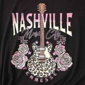 Women's Loose-Fitting Nashville T-Shirt Vintage Leopard Guitar Rock Band Country Pattern Jersey Casual XL Shirts for Summer - Product Image 2