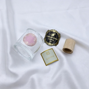 Étiquette de marque métallique gaufrée haut de gamme pour flacons de parfum en verre et emballages de bougies, capacité 30 ml - Product Image 2