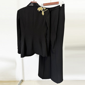 <span class=keywords><strong>Chaqueta</strong></span> de Color negro/blanco, abrigo, pantalones, conjuntos con cuentas, <span class=keywords><strong>traje</strong></span> de fiesta <span class=keywords><strong>para</strong></span> <span class=keywords><strong>mujer</strong></span>, 2024 en Stock, <span class=keywords><strong>traje</strong></span> Formal <span class=keywords><strong>para</strong></span> <span class=keywords><strong>mujer</strong></span>, trajes de pantalón <span class=keywords><strong>para</strong></span> bodas - Product Image 4