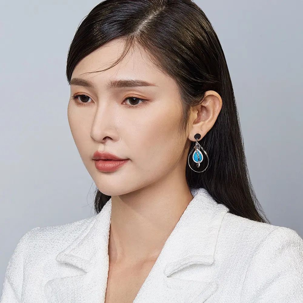 Anting-Anting Juntai Pirus Biru, Anting-Anting Juntai Lingkaran Besar Perak