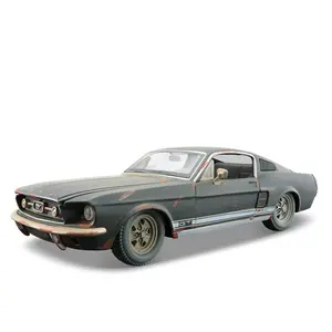 Maisto 1:24 Ford Mustang GT 1967 Car Model simulation Static Diecast Toy Vehicle Collectible Hobbies Vintage car