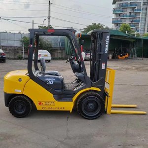 รถยกโคมัตสึ 3 ตัน มือสอง รถยกขนาดเล็ก โคมัตสึ FD30 พร้อมเสากระโดงสามตอนสูง 4.5 เมตร - Product Image 4