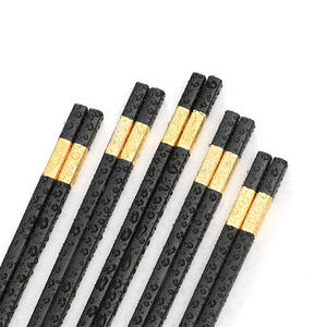 Juego <span class=keywords><strong>de</strong></span> regalo largo BAMBUS, <span class=keywords><strong>palillos</strong></span> negros a la venta, <span class=keywords><strong>sable</strong></span> <span class=keywords><strong>de</strong></span> <span class=keywords><strong>luz</strong></span>, fibra <span class=keywords><strong>de</strong></span> vidrio, novedad, sushi reutilizable personalizado, viaje chino gratis, 5000 pares - Product Image 2