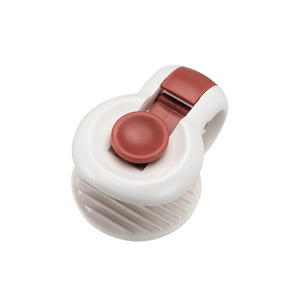 Paquete de 6 clips de sujeción de clip de fijación de plástico para artículos diversos del hogar - Product Image 5