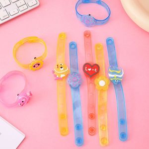 Pulseras de Dibujos Animados Luminosas, Pulseras de Plástico que Brillan en la Oscuridad para Niños de 4 a 7 Años, Juguete Unisex - Product Image 4
