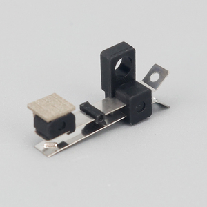 Mini Interruptor Táctil Triangular de Plástico, 1NC - Product Image 1