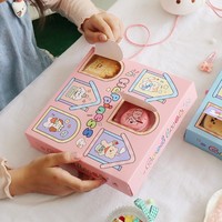 Boîte cadeau surprise en papier rose et bleue à thème dessin animé pour enfants