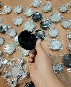 Đối với Suzuki Hub cap phía trước Yu xintianyu sx4 nhanh chóng linh dương Alto ruiqi lốp xe ô tô trung tâm Bìa Mark Suzuki xe máy - Product Image 2