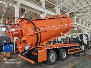 Obm OEM ODM combinato 7 m3 serbatoio di acqua pulita 9 m3 serbatoio di acque reflue Foton 16 -20ton di rete fognaria e autocarri sottovuoto hino - Product Image 6