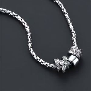 Collar con colgante de anillo de diamante brillante con temperamento de moda y versátil de diseño de lujo ligero Unisex, cadena de clavícula - Product Image 4