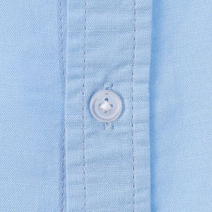 Camisa informal de manga larga azul claro para hombre moderno, para uso diario en verano - Product Image 5