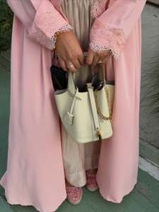 Hafizah Neue Rosa Vollspitzen-Abaya mit Weiten Ärmeln Bescheidene Dubai Muslimische Damen Lange Kimono-Strickjacke Großhandel - Product Image 5