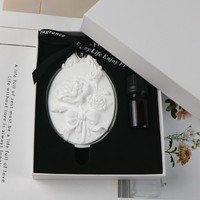 Haute qualité coréen créatif femme voiture parfum pendentif huile essentielle diffuseur pierre roseau ensembles pour garde-robe parfum ovale Rose