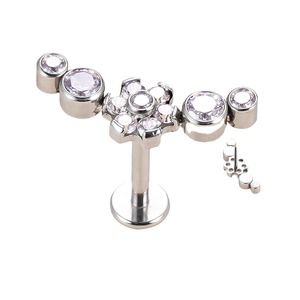 Usine Titane Corps Piercing Bijoux Interne Fileté & Push In Lunette Ensemble 4-CZ Pierre Cluster Avec Fleur Centre Top Anneau - Product Image 5