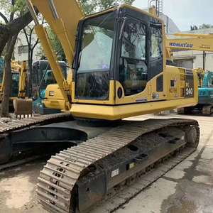 Excavatrice sur chenilles Komatsu PC240LC-8 d'occasion, 24 tonnes, moteur 6,69 L, puissance 125 kW, faible nombre d'heures de fonctionnement, composants d'origine, pelle lourde - Product Image 1