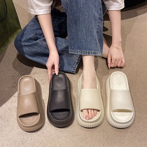 Chaussons pour homme et femme, élégants et tendance, pour l'extérieur, avec ajustement polyvalent et fonction antidérapante - Product Image 4