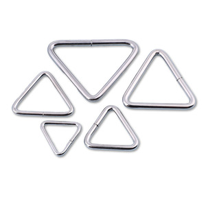 Anéis Triangulares de Metal em Liga de Zinco/Aço Inoxidável, Adequados para Cintos, Correntes e Cordas - Product Image 1