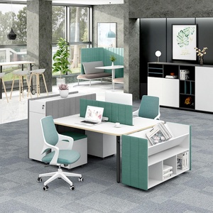 Chaises et tables de bureau pour 4 personnes, mobilier de bureau moderne, poste de travail avec cloison de séparation pour cadres - Product Image 2
