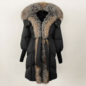 Piumino Lungo da Donna Invernale 2025 <span class=keywords><strong>con</strong></span> <span class=keywords><strong>Cappuccio</strong></span> in Vera <span class=keywords><strong>Pelliccia</strong></span> di Volpe Parka Spesso e Caldo Capospalla di Lusso - Product Image 1