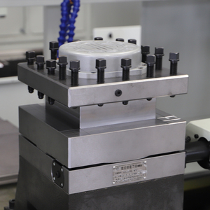 Ck61100 Điện Ngang Giường Phẳng <span class=keywords><strong>CNC</strong></span> Máy Tiện Với Hướng Dẫn Sử Dụng Chuck Của Nhãn Hiệu Tháp Pháo Công Cụ Tự Động Cho Nhiệm Vụ Trung Bình Ô Tô Gia Công - Product Image 5