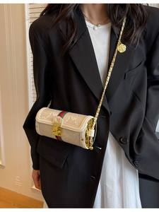 <span class=keywords><strong>Borsa</strong></span> a tracolla da donna europea <span class=keywords><strong>americana</strong></span> in tessuto a vela in pelle con lettera ricamata <span class=keywords><strong>borsa</strong></span> a contrasto per commercio estero transfrontaliero - Product Image 4