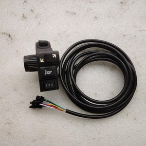 Accesorios de <span class=keywords><strong>bicicleta</strong></span> eléctrica, luces delanteras y traseras, bocina de dirección de velocidad Variable de tres velocidades, interruptor de manillar Cuatro en Uno - Product Image 3