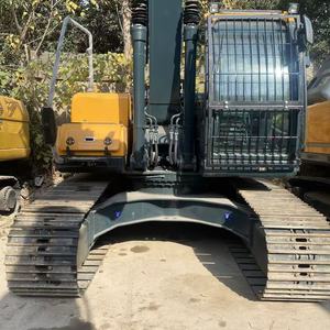 Excavadora de cadenas Hyundai 220LC-9S usada original de alta calidad de 22 toneladas, motor Cummins, modelo 2023, capacidad de cazo de 1.0m, excelente estado. - Product Image 3