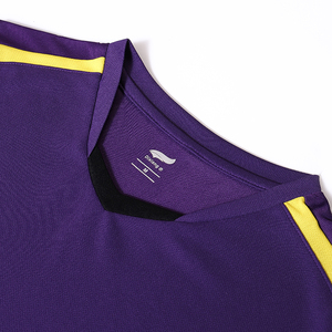 Özel Logo ile özel baskı futbol forması gömlek V boyun futbol forması hızlı kuru özel futbol kıyafetleri Retro futbol forması - Product Image 5