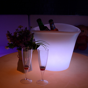 Vendita calda impermeabile alimentato a batteria 16 colori cambiare <span class=keywords><strong>Led</strong></span> illuminato secchiello per ghiaccio vino Cooler <span class=keywords><strong>Led</strong></span> secchi di ghiaccio - Product Image 3
