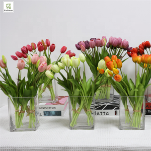 Bouquet da Sposa di Tulipani Artificiali in PVC di Alta Qualità all'Ingrosso Effetto Real Touch per Decorazione di Matrimoni e Hotel - Product Image 1