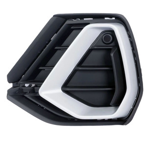 Encadrements de phares antibrouillard pour Audi Q3 Sline Sport Edition 2019, côté gauche et droit, garniture en plastique - Product Image 1