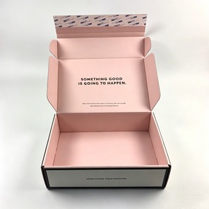 Boîte de Courrier Recyclable au Design Luxe – Boîte d'Expédition en Carton Rose sur Mesure avec Bande Déchirable, Boîte d'<span class=keywords><strong>Abonnement</strong></span>, Embossage pour la Vente au Détail - Product Image 3