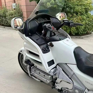 Vente flash - Moto de tourisme de luxe à essence Honda1 Gold Wing 1800cc 6 cylindres refroidie par liquide - Product Image 3