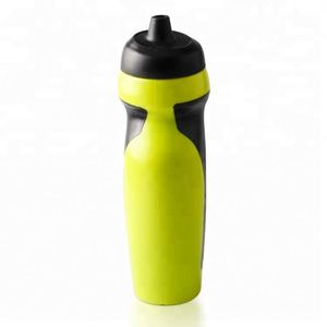 Botella de Agua para Bicicleta de Plástico Libre de BPA con Tapa para Beber Directo, para Deportes y Fiestas, Hecha en Vietnam - Product Image 6