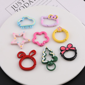 แหวนสปริงลายเพ้นท์น่ารัก อุปกรณ์ตกแต่งเครื่องประดับ DIY สำหรับกระเป๋า พวงกุญแจ ของตกแต่ง ชุบโลหะ ลายแมว รูปต้นคริสต์มาส - Product Image 5