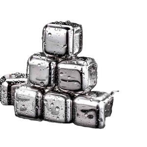Cubos de hielo de acero inoxidable 304 Juego de sarro congelado de grado alimenticio Cubos de hielo de metal Piedras de whisky de <span class=keywords><strong>vino</strong></span> tinto - Product Image 1
