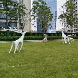 Affichage de jardin moderne statue de cerf grandeur nature décor de cour extérieur résine fibre de verre artisanat sculpture animale - Product Image 2