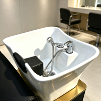 Fauteuil de lavage de luxe pour salon de coiffure, noir et or, avec repose-pieds