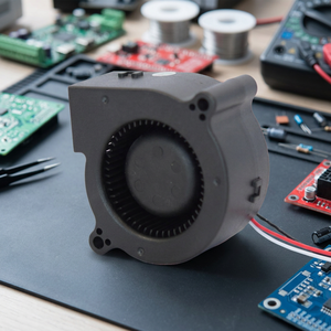 พัดลมขนาดเล็ก DB6030-GF 12V พร้อมใบพัดพลาสติก มอเตอร์แกนกลางและชิ้นส่วนลูกปืน ได้รับการรับรองมาตรฐาน CE กำลังไฟ 4.8W ยี่ห้อ SYM BANG - Product Image 4
