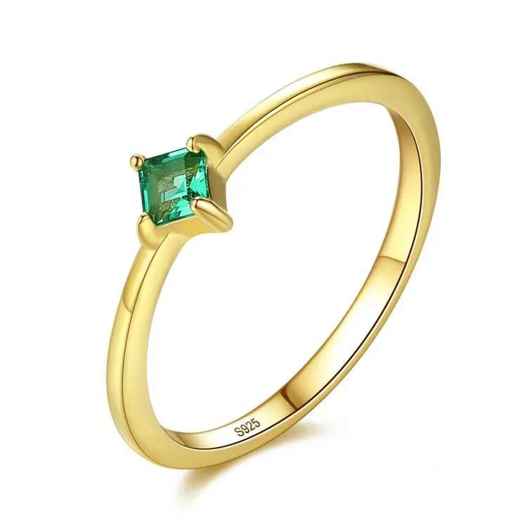 Sederhana perhiasan bagus Fashion 18k berlapis emas 925 perak murni bentuk persegi batu permata cincin pertunangan untuk wanita grosir
